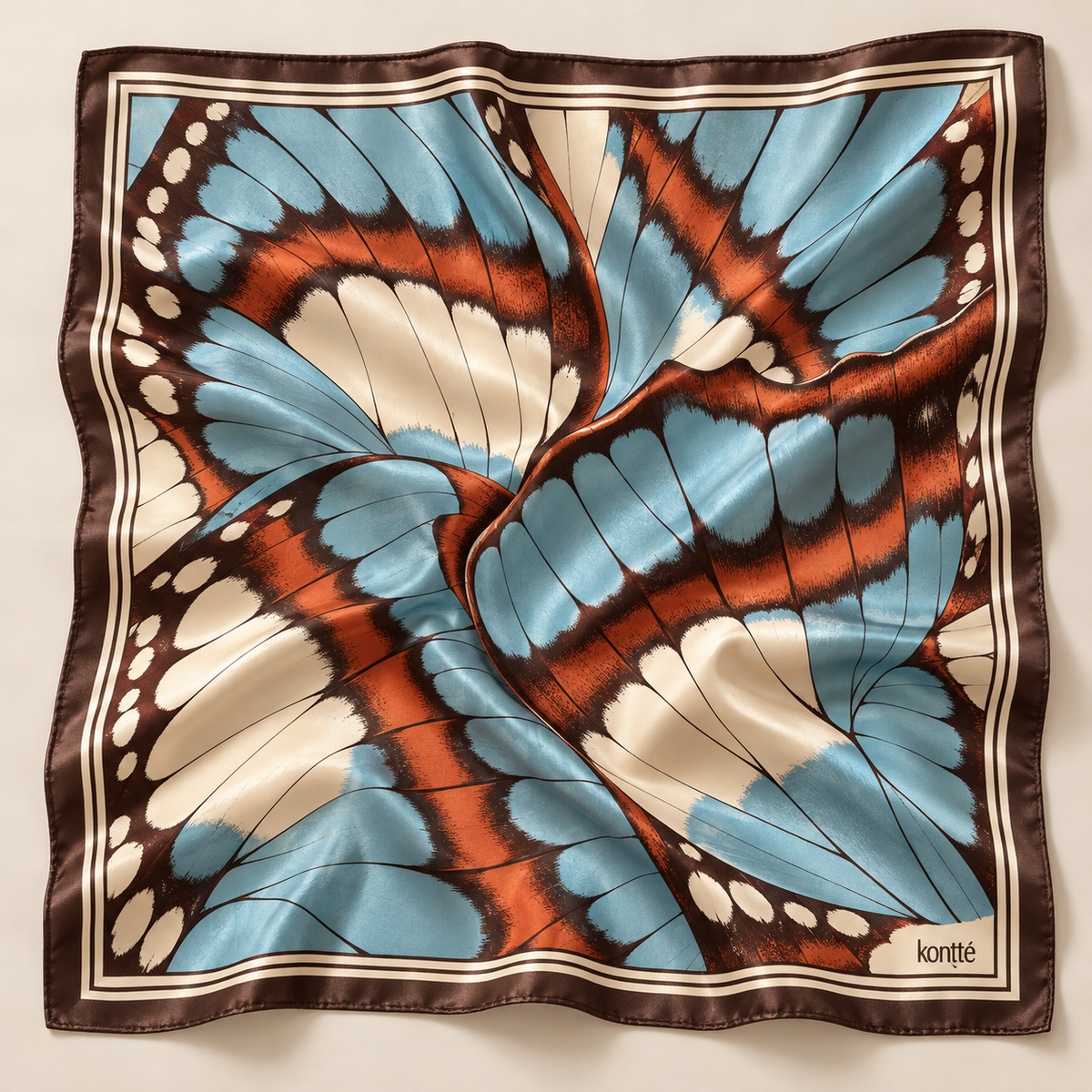 Pañoleta Mariposa en seda mango · 70 × 70 cm